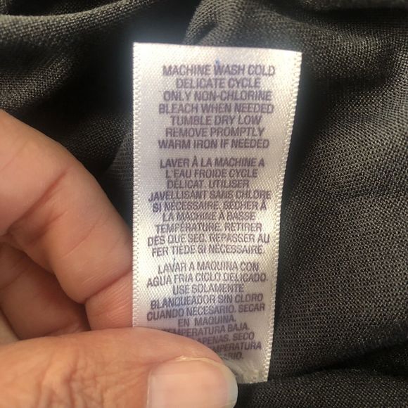 SPLENDID V-Neck Long Sleeve Tee  XS - Picture 6 of 9